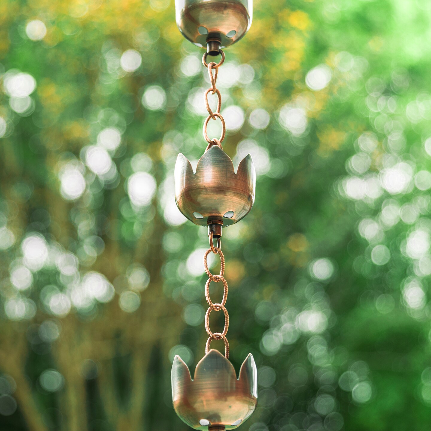8.5ft 15-Piece Faux Copper Lotus Shaped Rain Chain with V-Shaped Gutter Clip