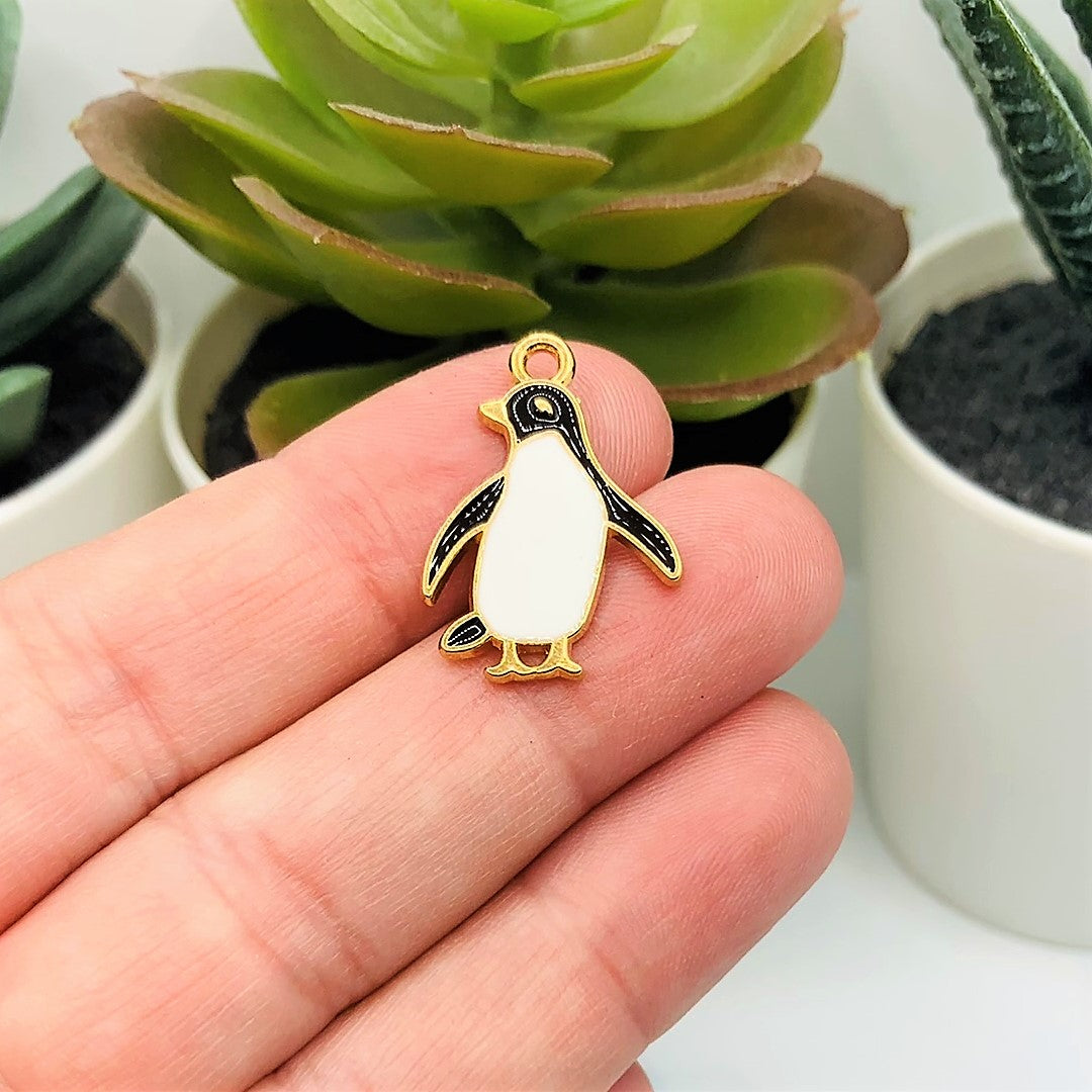 1, 4, 20 or 50 Pieces: Enamel Penguin Charms