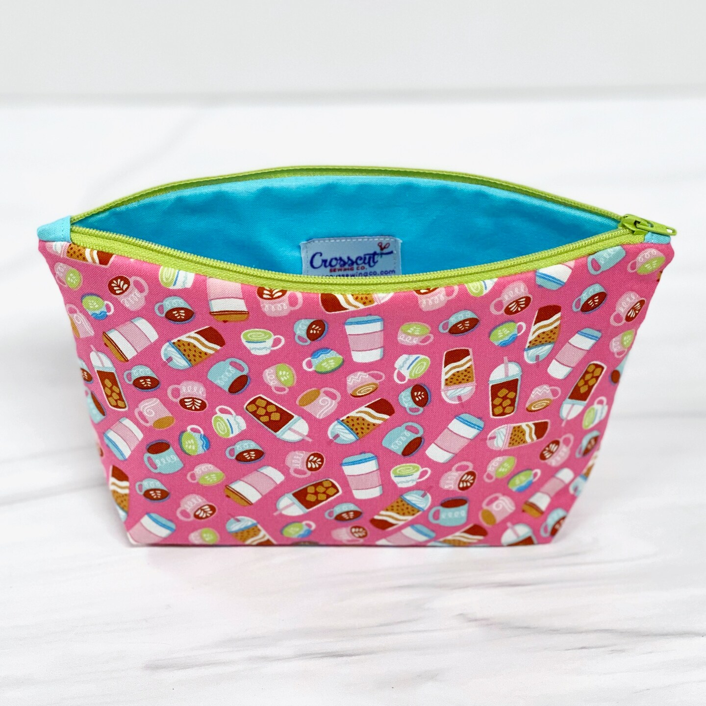 Crosscut Sewing Co.&#xAE; Zipper Pouch Sewing Project Kit for Beginners with Fabric, Instructions and Video