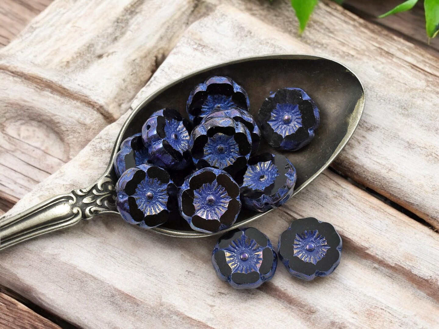 *12* 12mm Purple Washed Jet Black Iris Hawaiian Flower Beads