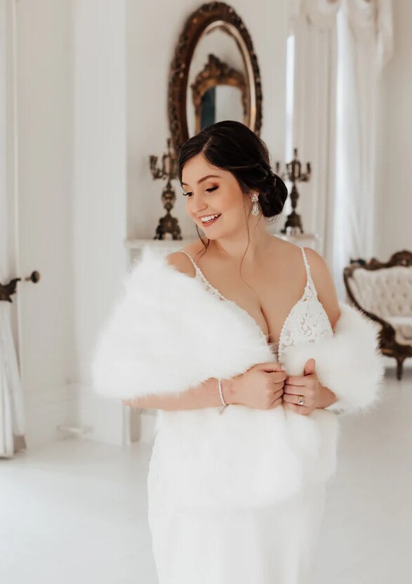 Ivory Bridal Faux Fur Shawl (Lilian Ivy07) | MakerPlace by Michaels