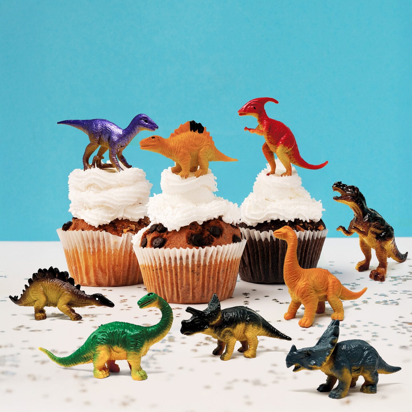 Wrapables Mini Plastic Dinosaur Figurines, Miniature Dino Figures for Cake Toppers, Birthday Party Favors, Stocking Stuffers, Easter Egg Fillers (Set of 24), Multi-color