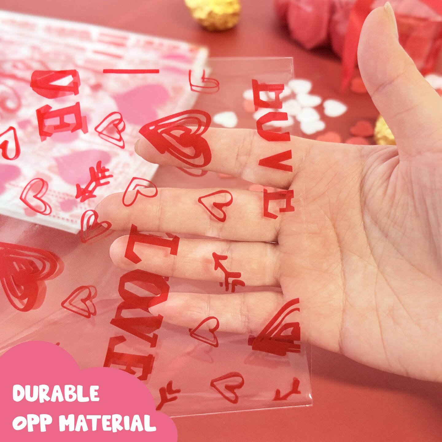 Wrapables Valentines Cellophane Treat Bags With Twist Ties for Candy, Cookies, Treats, Gifts and Party Favors (100pcs), Love Hearts
