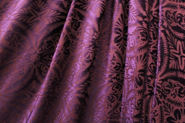 1 Yard Lili Damask Fabric Multipurpose 36&#x22; x 60&#x22;