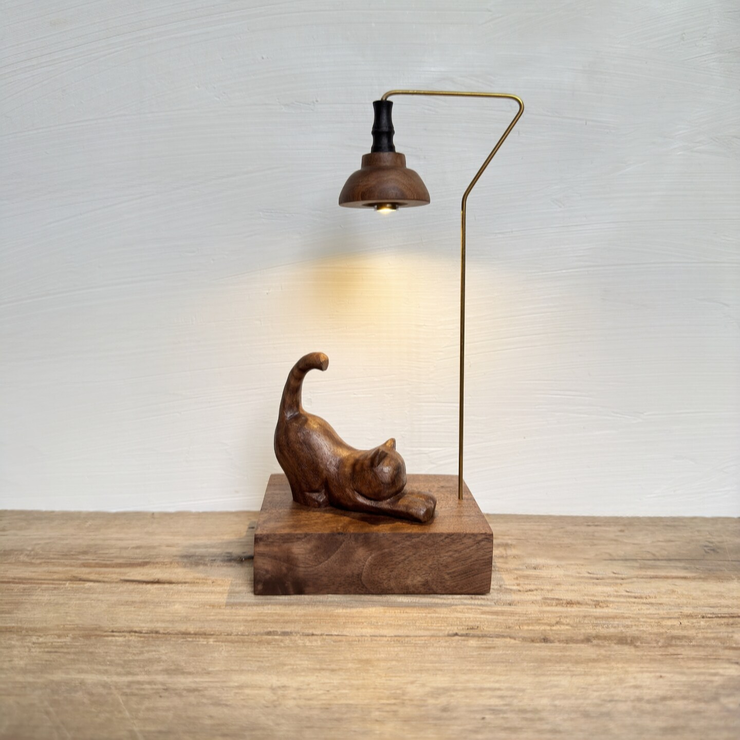 Adorable Kitten Decorative Desk Lamp | Personalized Wooden Cat