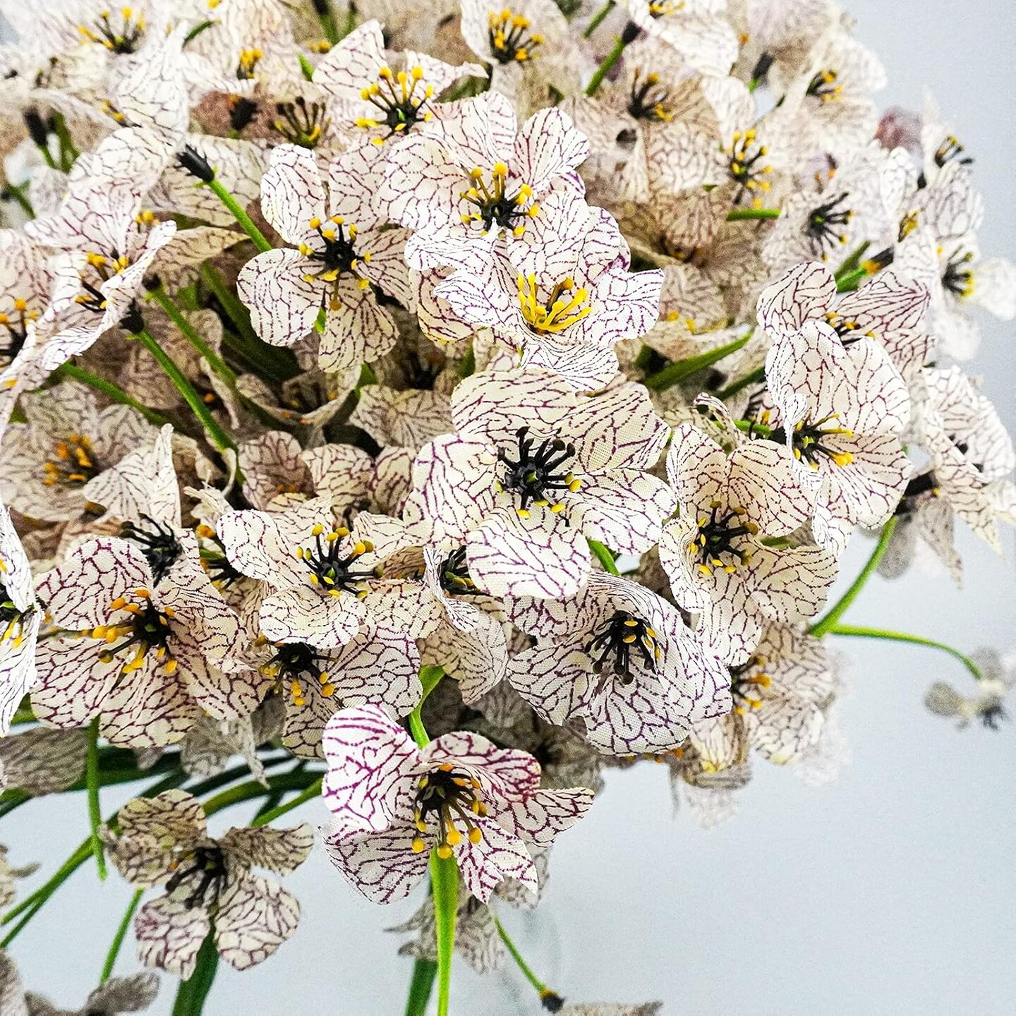 16 Bundles Outdoor Artificial Flowers UV Resistant Fake Flowers No Fade Faux Plastic Plants for Garden Porch Window Box Home Outside Hanging Planter Spring Summer D&#xE9;cor (White)