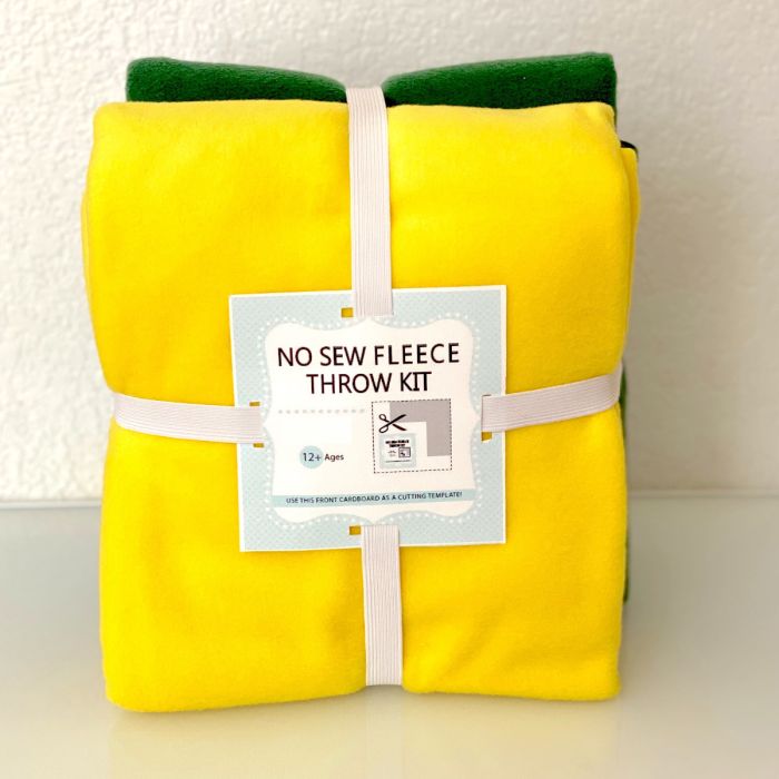 Solid Fleece No-Sew Throw Kit - Yellow/Forest Green (50x60)