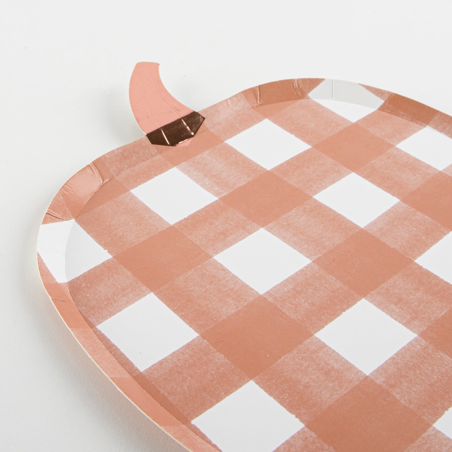 GINGHAM PUMPKIN SHAPED PLATES