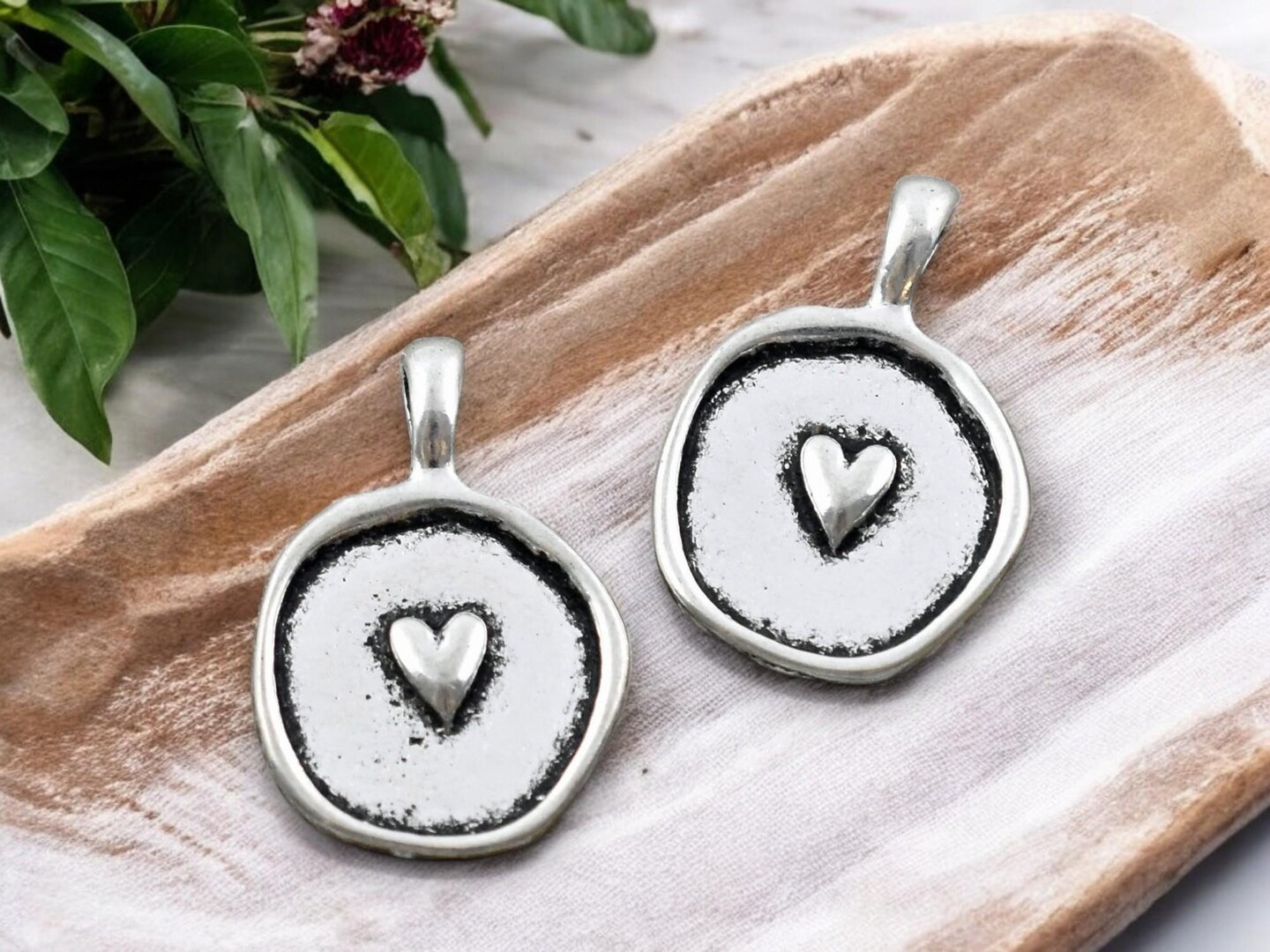 24x17mm Antique Silver Heart Wax Seal Charms - 10pcs