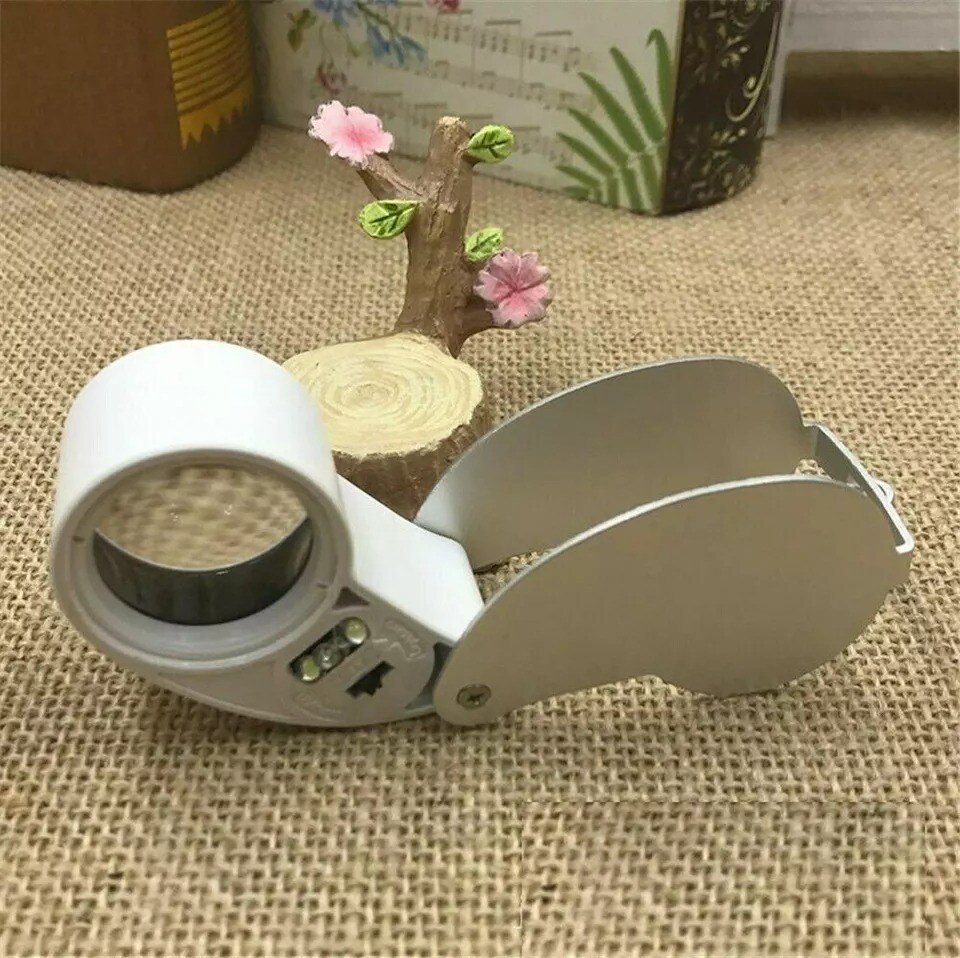 40X Magnifying Loupe Jewelry Eye Glass Magnifier LED Light Jewelers Loop Pocket