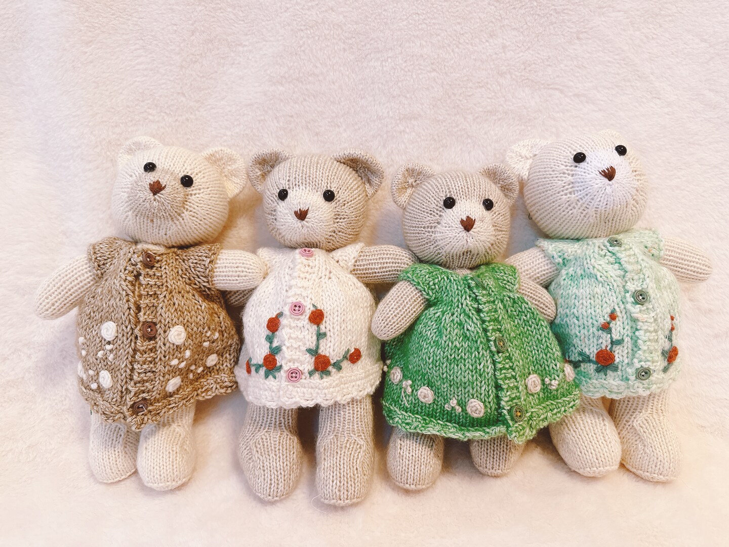 ★CPGN STUDIO_COMPAGNO★ Doodle Bear Round Knit Cream The Original Doodle Bear Clip-On Plush Toy with 1 Mini
