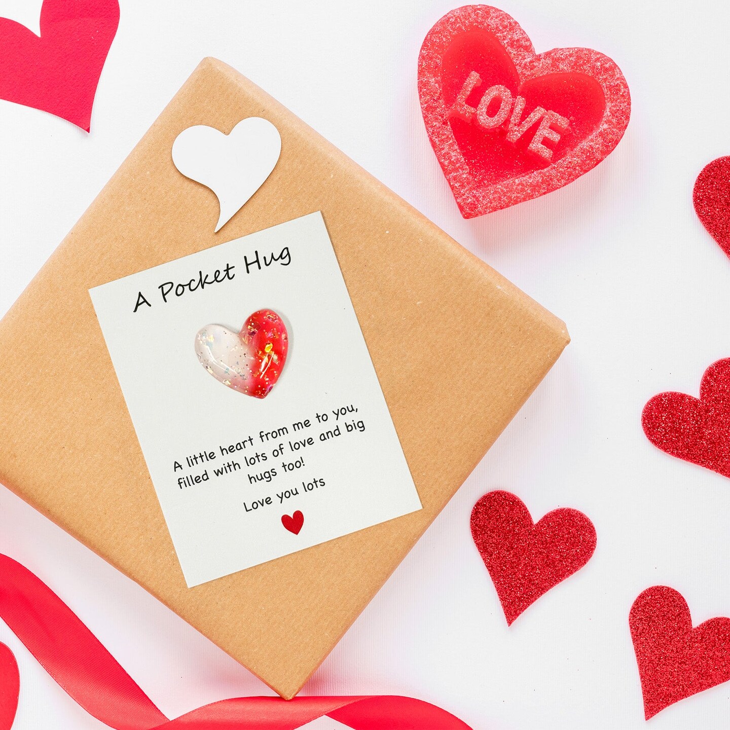 Wrapables Pocket Hug Valentines Day Token Heart Gift with Greeting Card (Set of 8)