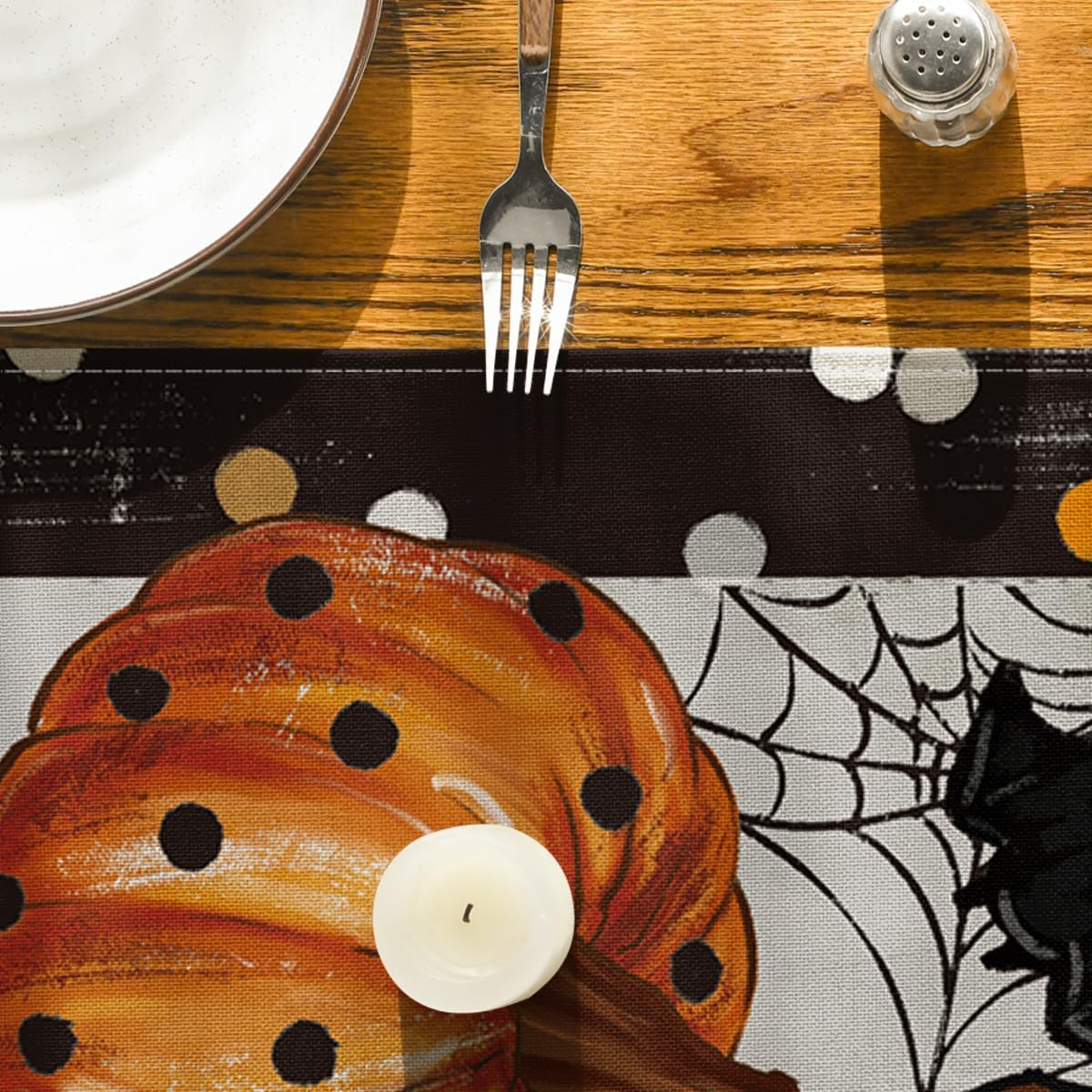 Jack-O'-Lantern Pumpkin Ghost Spider Web Halloween Table Runner - Black Beige