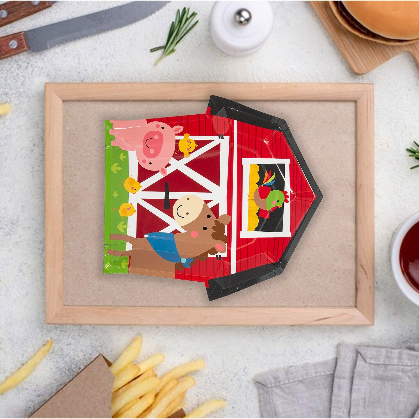 8 Count Farm Party Barn Shaped Paper Plates Birthday Kids Party Supplies 10"