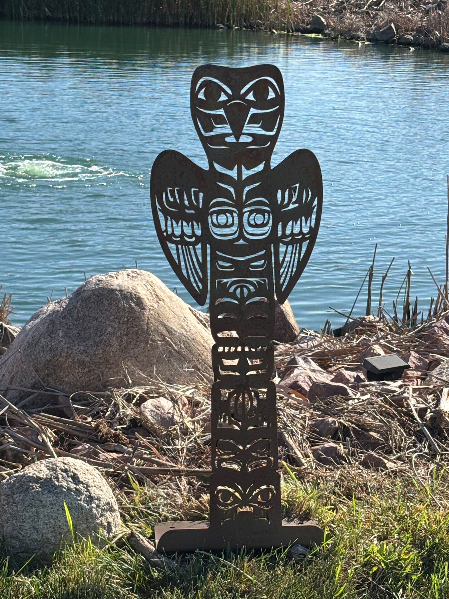 Metal Totem Pole Yard Stake Stand 34 Inches Tall | MakerPlace by