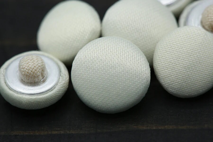 1 Dozen Bridal Ivory Buttons with Canvas Backing 11.5 mm for Wedding Dresses & Gowns