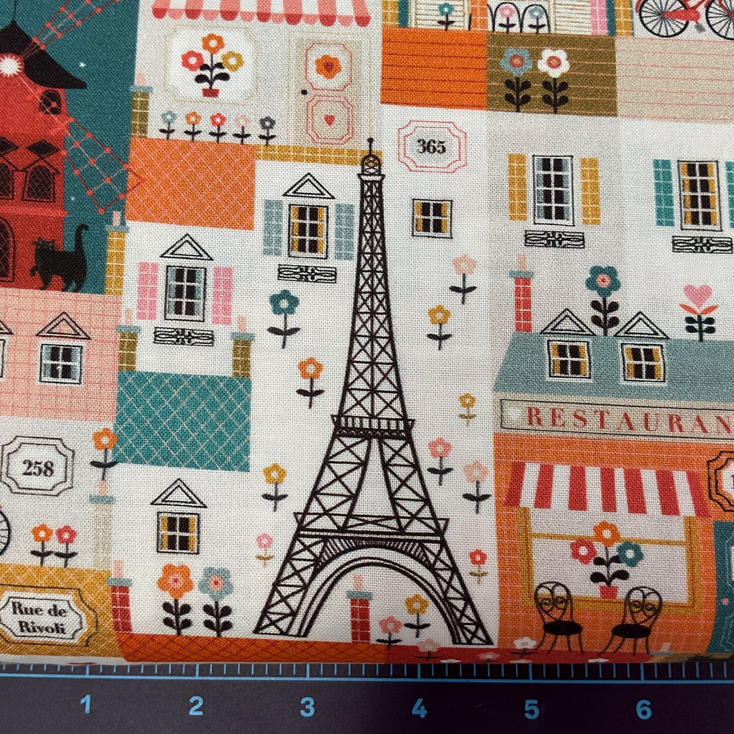Quartiers de Paris|| Bon Voyage by Bee Brown || Dashwood Studio || Quilting Cotton
