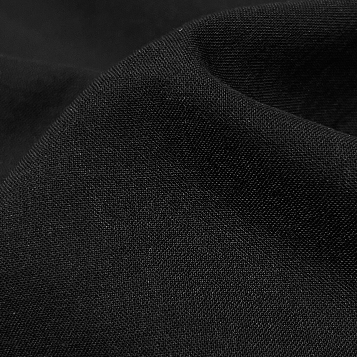 FabricLA 100% Cotton Lawn Fabric | Black