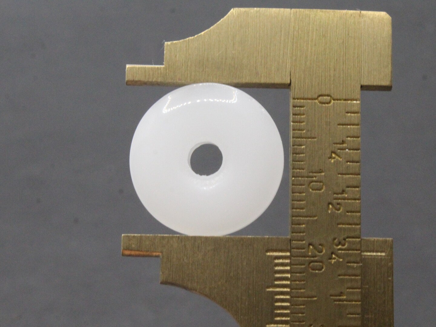 8 19mm White Glass Large Hole Donut Flat Round Ring Beads