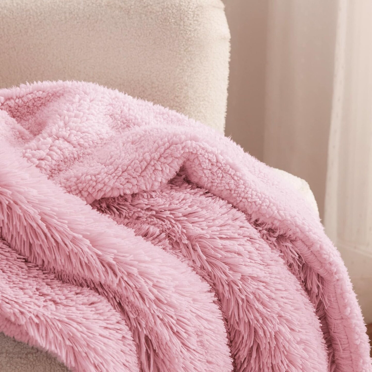 Soft Pink Throw Blanket for Couch, Fluffy Fuzzy Blankets & Throws for Bed, Sofa, Cozy Plush Sherpa Fleece Faux Fur Blanket, Thick Warm Christmas Blanket Gifts for Women, Men, 50x60