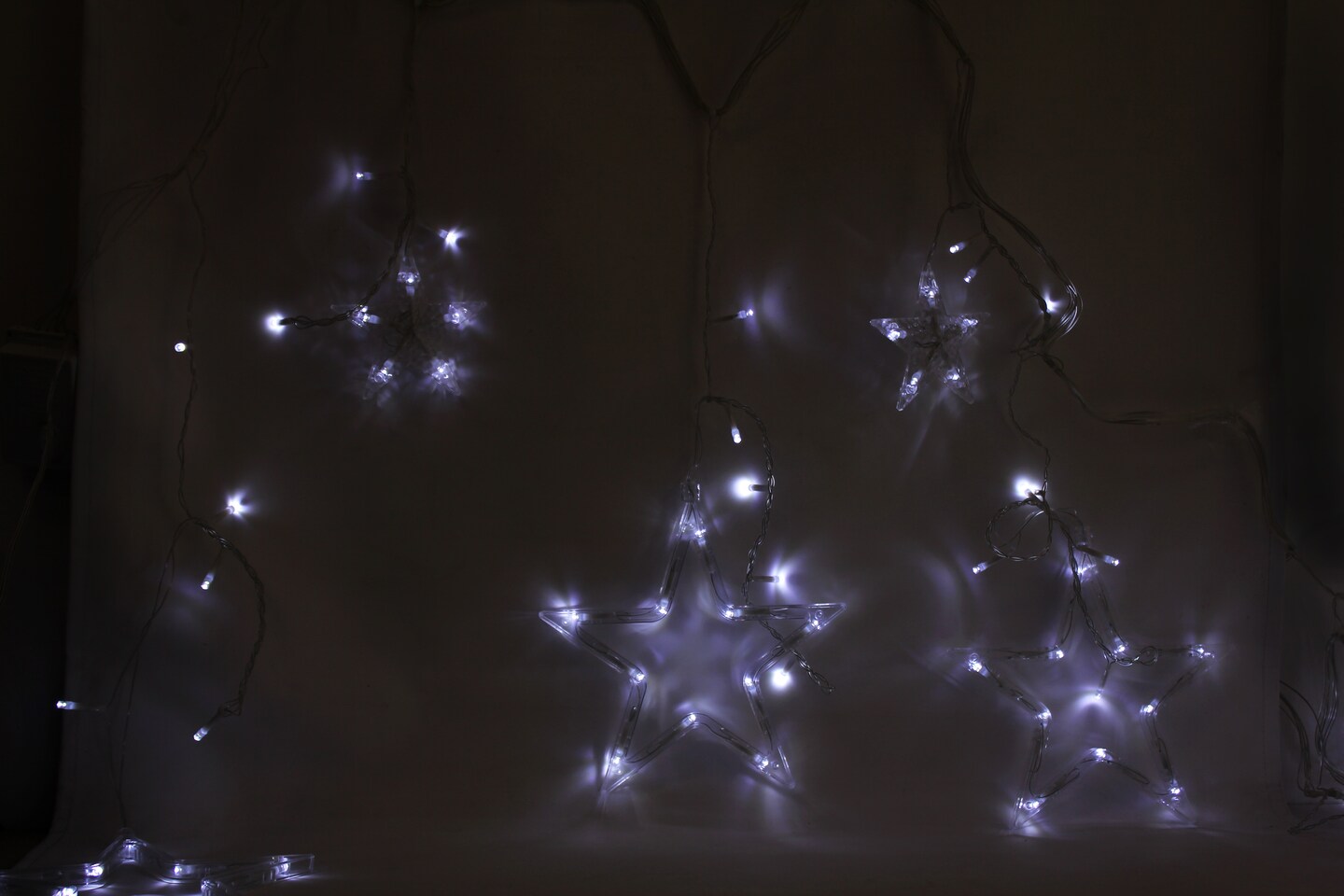 Perfect Holiday 138 LED Star Curtain Light