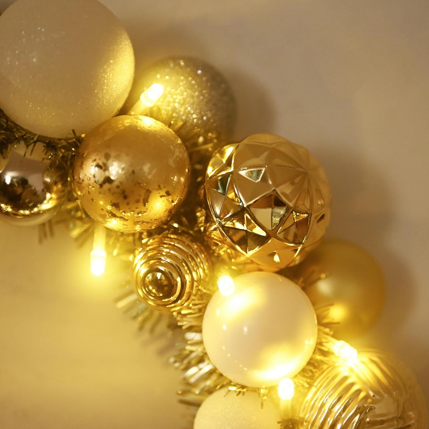 Pre-Lit Christmas Ball Wreath for Front Door with Lights, 13&#x27;&#x27; Lighted Christmas Wreath with White Gold Xmas Balls for Fireplace Window Outdoor Table Centerpiece Holiday Home Decoration