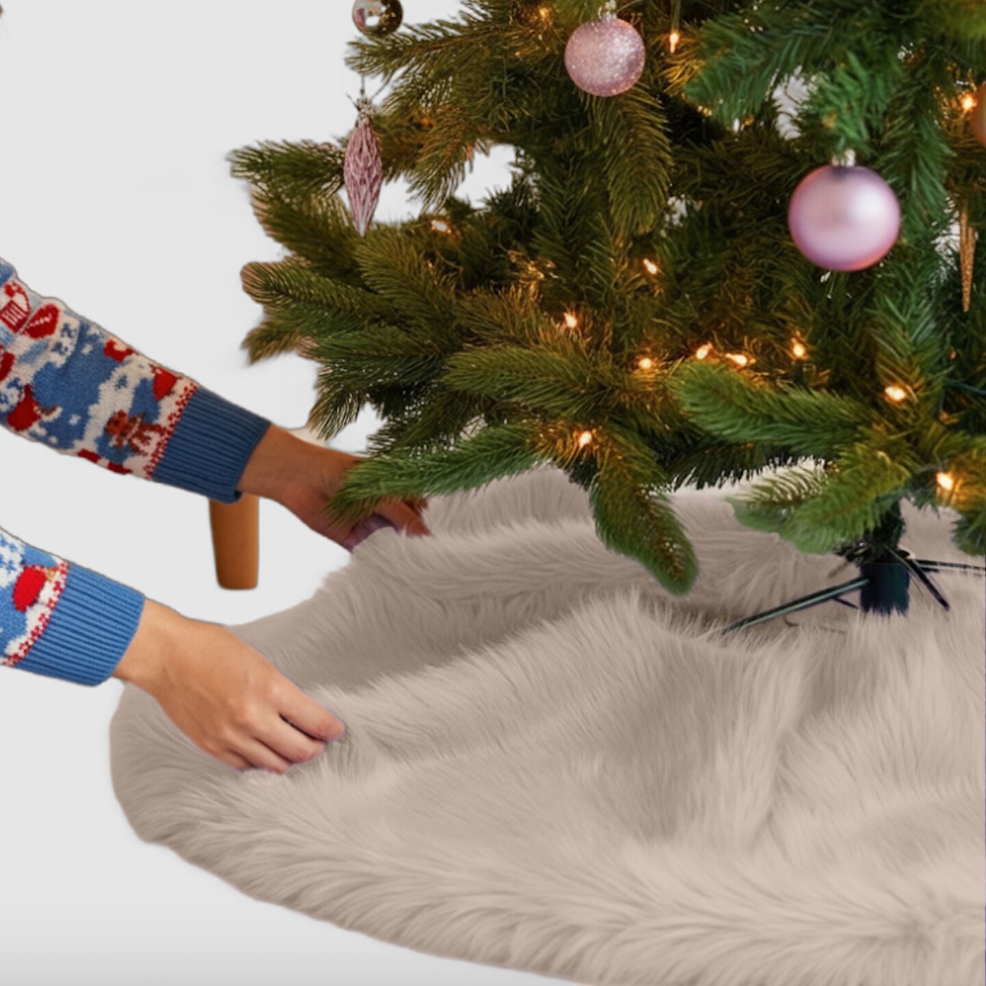 FabricLA Latte Faux Fur Tree Skirt Cut - 48-Inches with Rounded Edges (No Backing) for Christmas