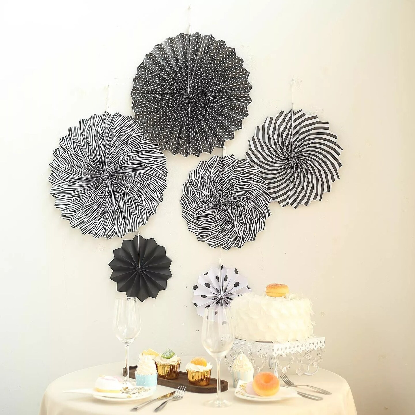 6 pcs Black and White Paper Fans Wall Backdrop Wedding Party Events Decorations