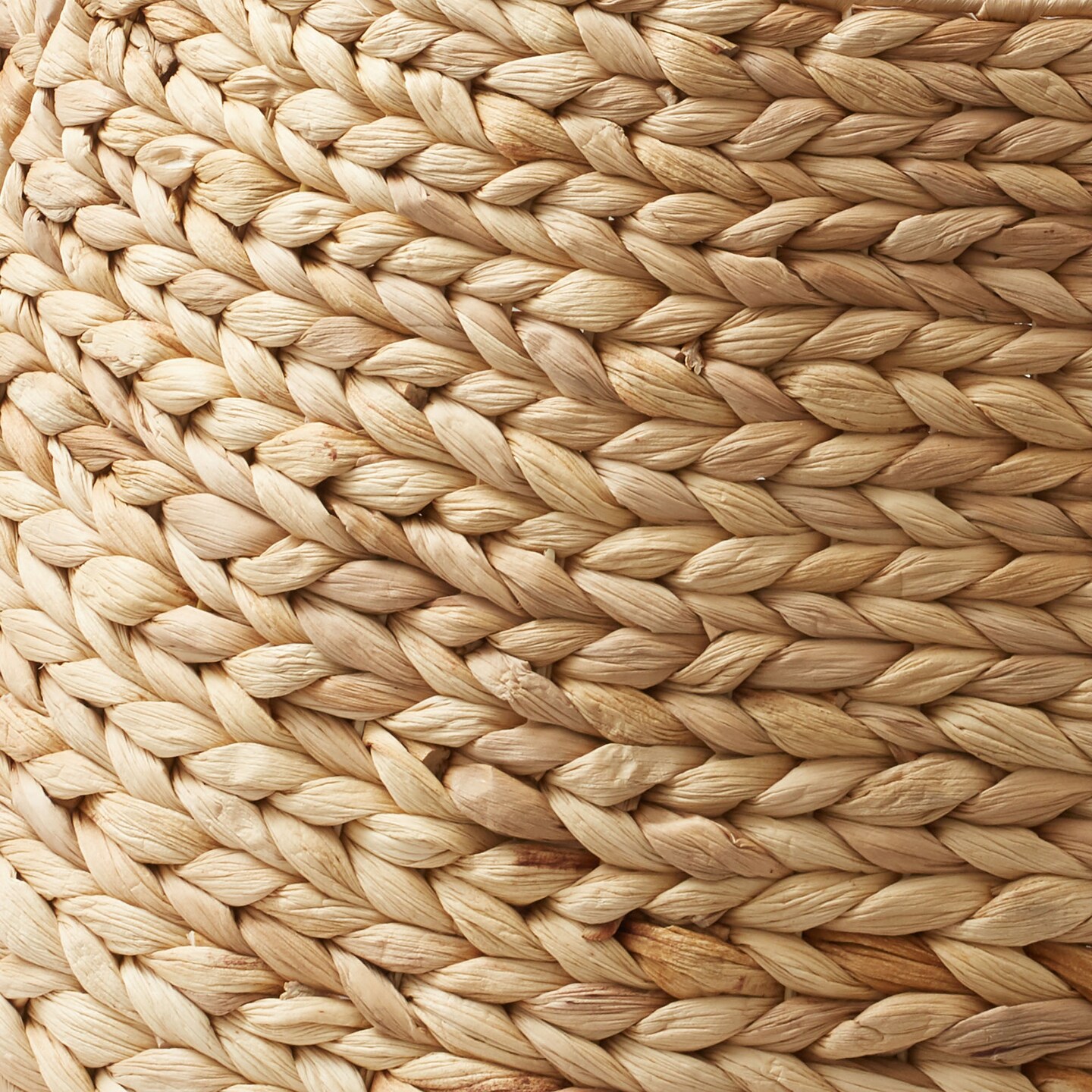 Casafield Christmas Tree Collar, Woven Water Hyacinth Tree Base Cover with Cord Cut Out