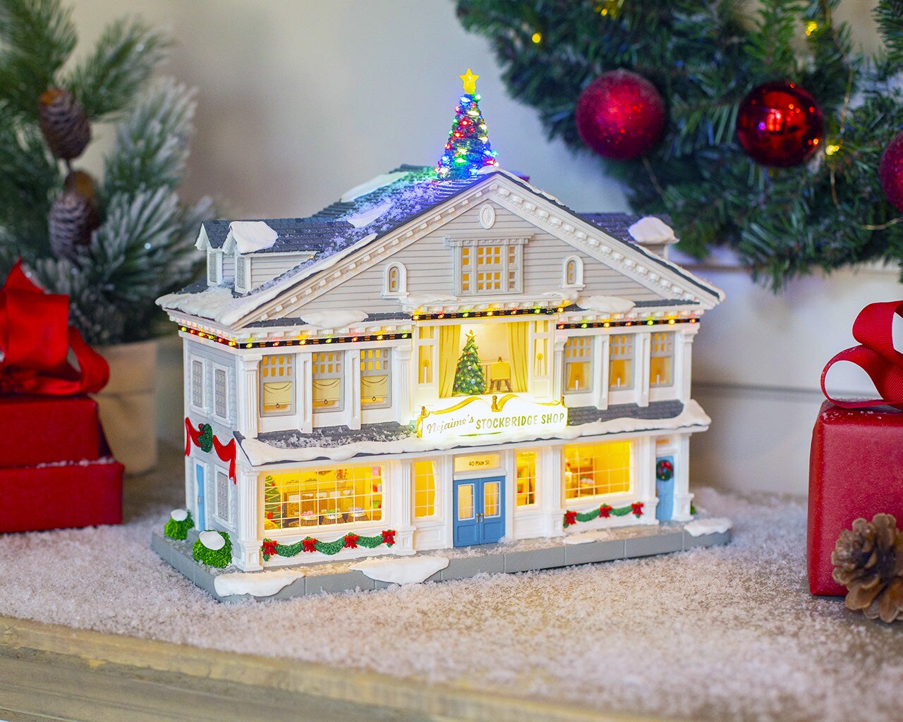 LEMAX Nejaime&#x27;s Stockbridge Shop, With 4.5V Adaptor #15807