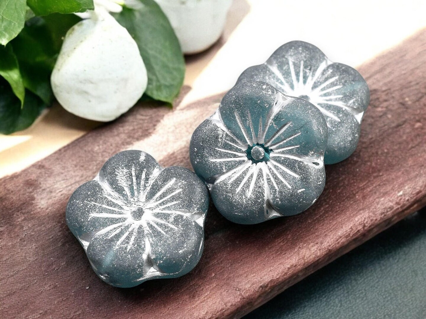 *2* 21mm Silver Washed Etched Teal Blue Hibiscus Flower Beads
