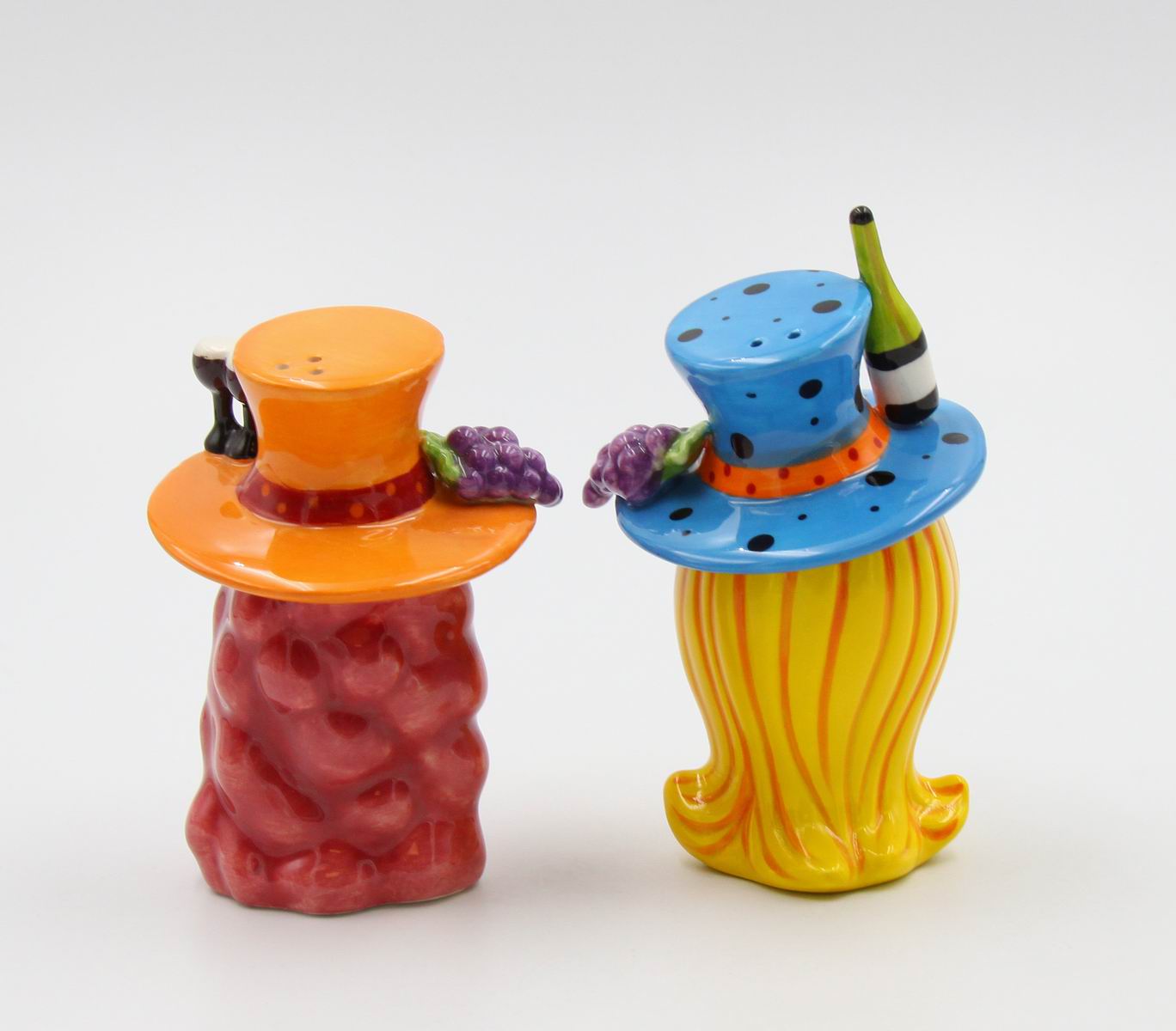 Ceramic Wine Loving Ladies Salt and Pepper Shakers, Home D&#xE9;cor, Gift for Her or Mom, Gift for Friend or Coworker, Kitchen D&#xE9;cor