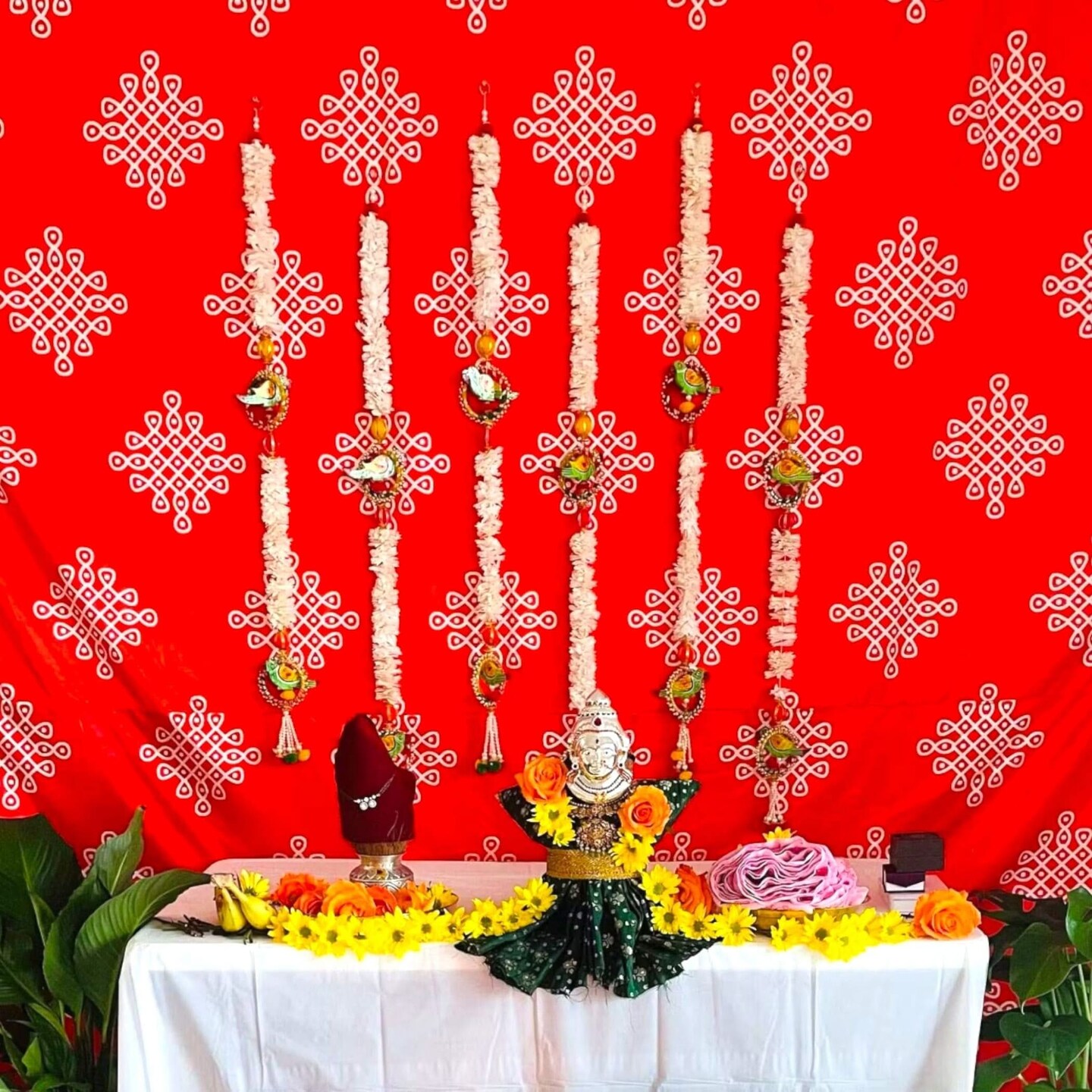 Kolam Rangoli Backdrop Indian Traditional Cloth Backdrop Photo Decor Banner Pooja Room Decor Decorative Cloth Dot Kolam Backdrop for Diwali Ganesha Puja Wedding Housewarming Gift