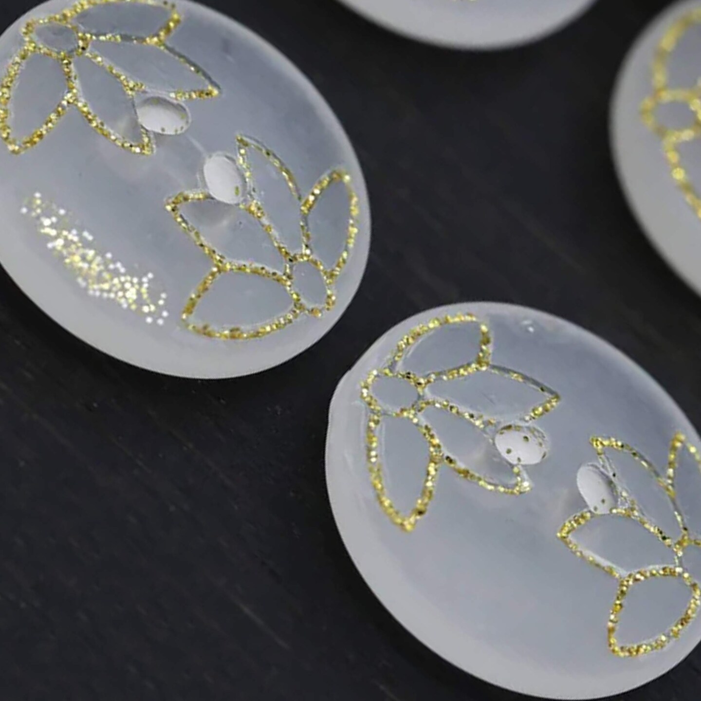 12 Pieces Clear Frosted Gold Glitter Tulip Design Buttons 13/16 Inch