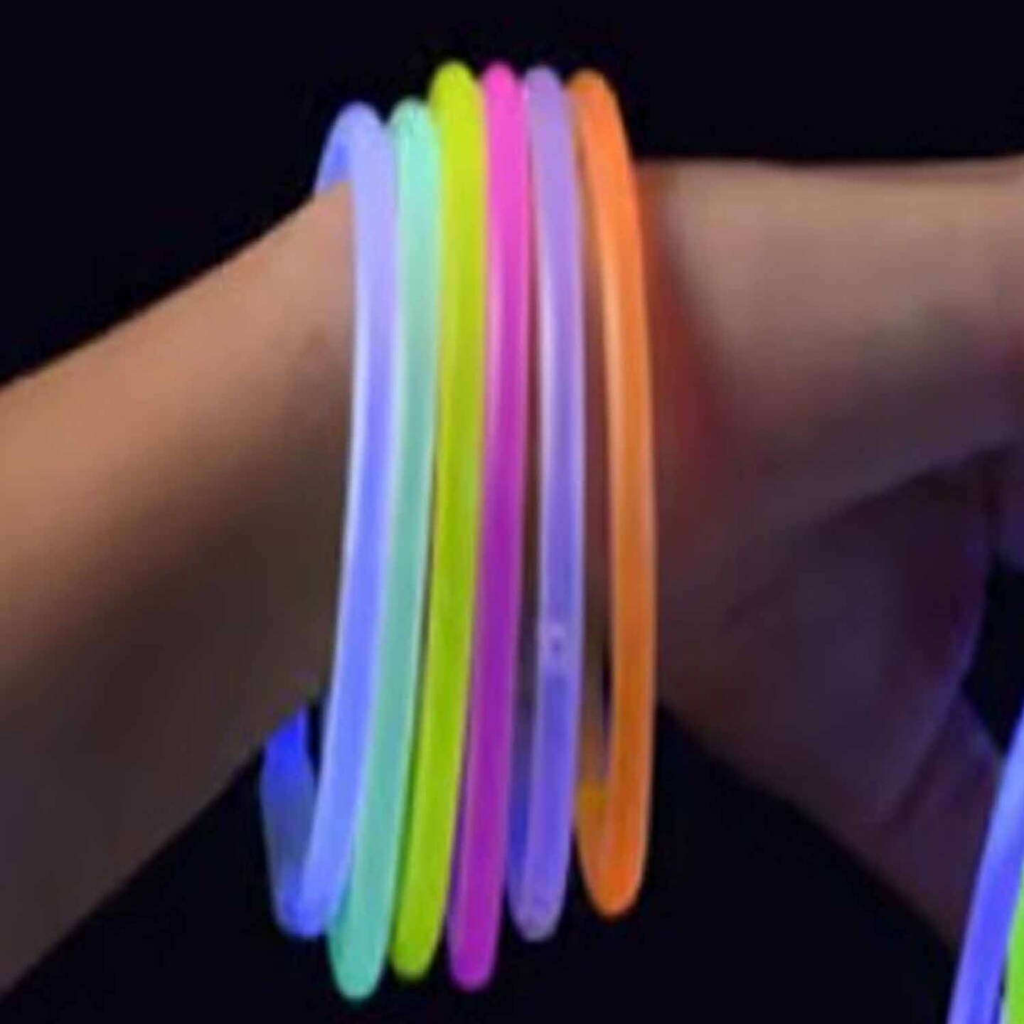 Glow Bracelets 25 Pc Include 25 Units