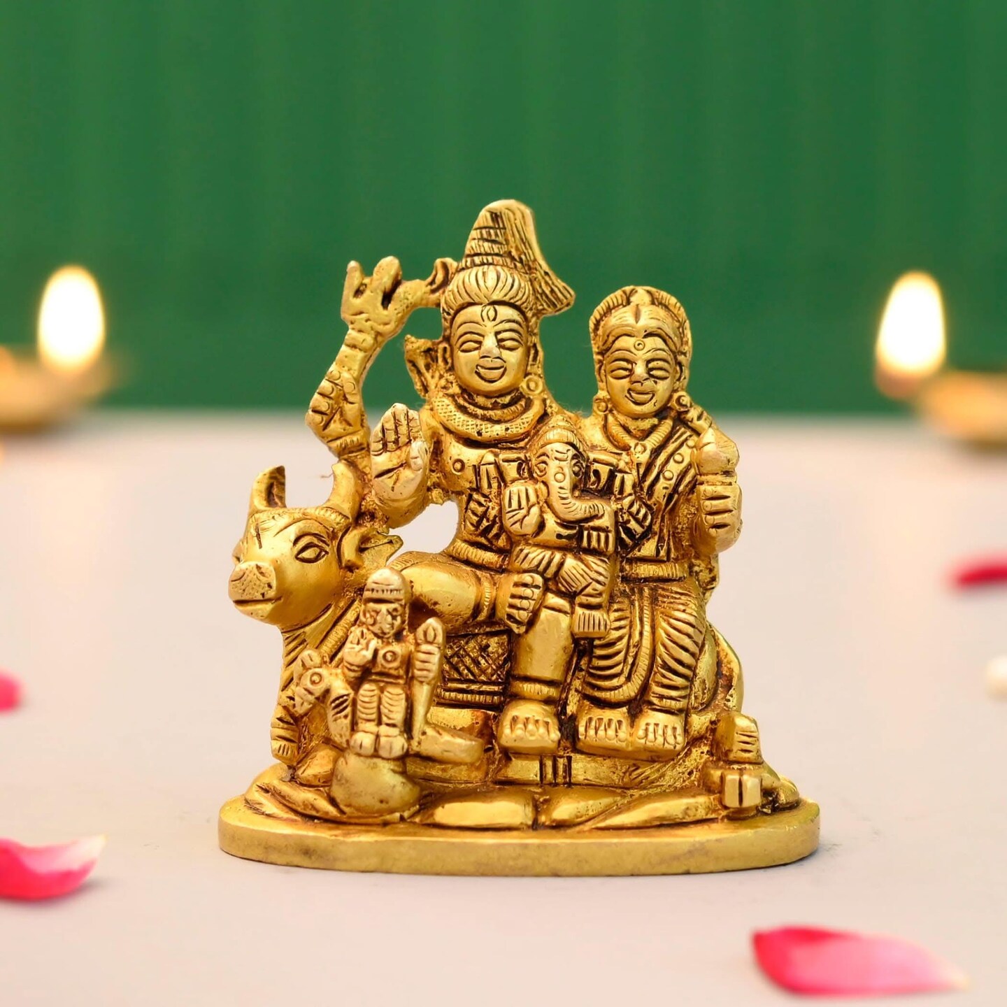 Brass Shiv Parivar Idol Statue Hindu God Shiva Parvati Ganesha Kartikeya Nandi Family Murti Sculpture - Pooja Home Temple Mandir Decor - Decorative Showpiece Housewarming Gift (3.7 Inches)