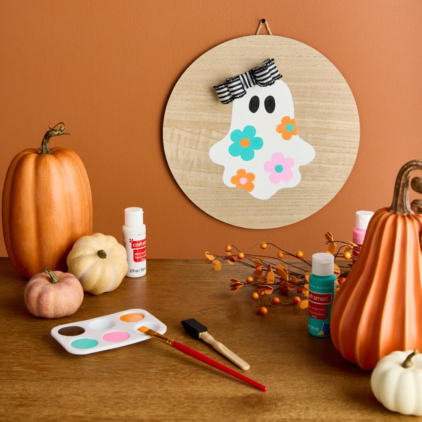 Décor Demo and Wooden Door Sign
