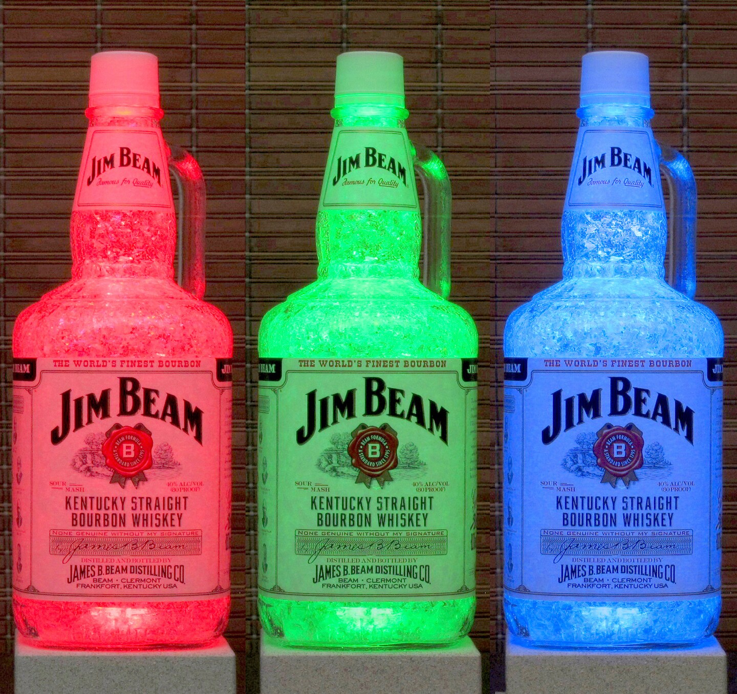 ジムビームJIMBEAMオブジェ　照明　ライト Jim Beam Whiskey 1.75 Liter Color Changing Remote Control LED