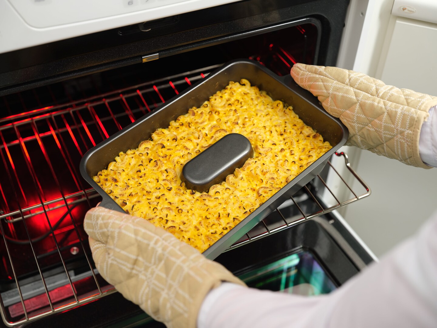 Evenly Done&#x2122; Baking Pan