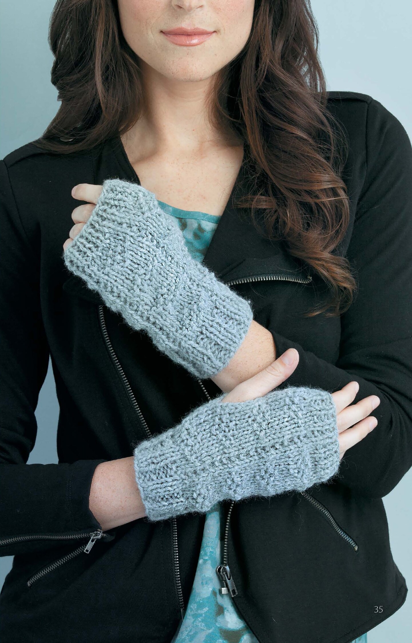 Learn to Knit—Easy Step-by-Step How-Tos, Eye-Catching Beginner Projects