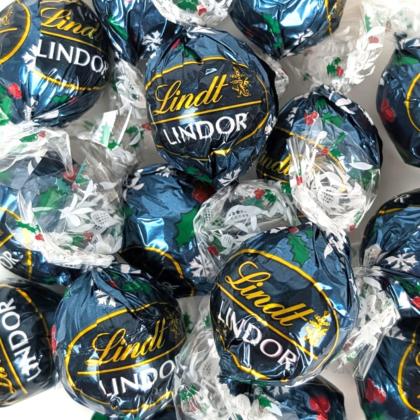 Bulk Individually Wrapped Lindor Candy Truffles Assortment For