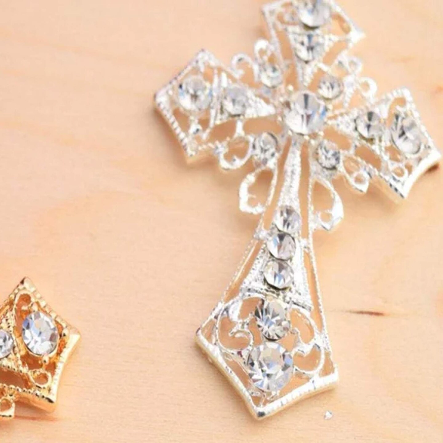 1 Piece 2.5x1.75 Silver Rhinestone Cross Charm Pendant Baptism Jewelry Craft