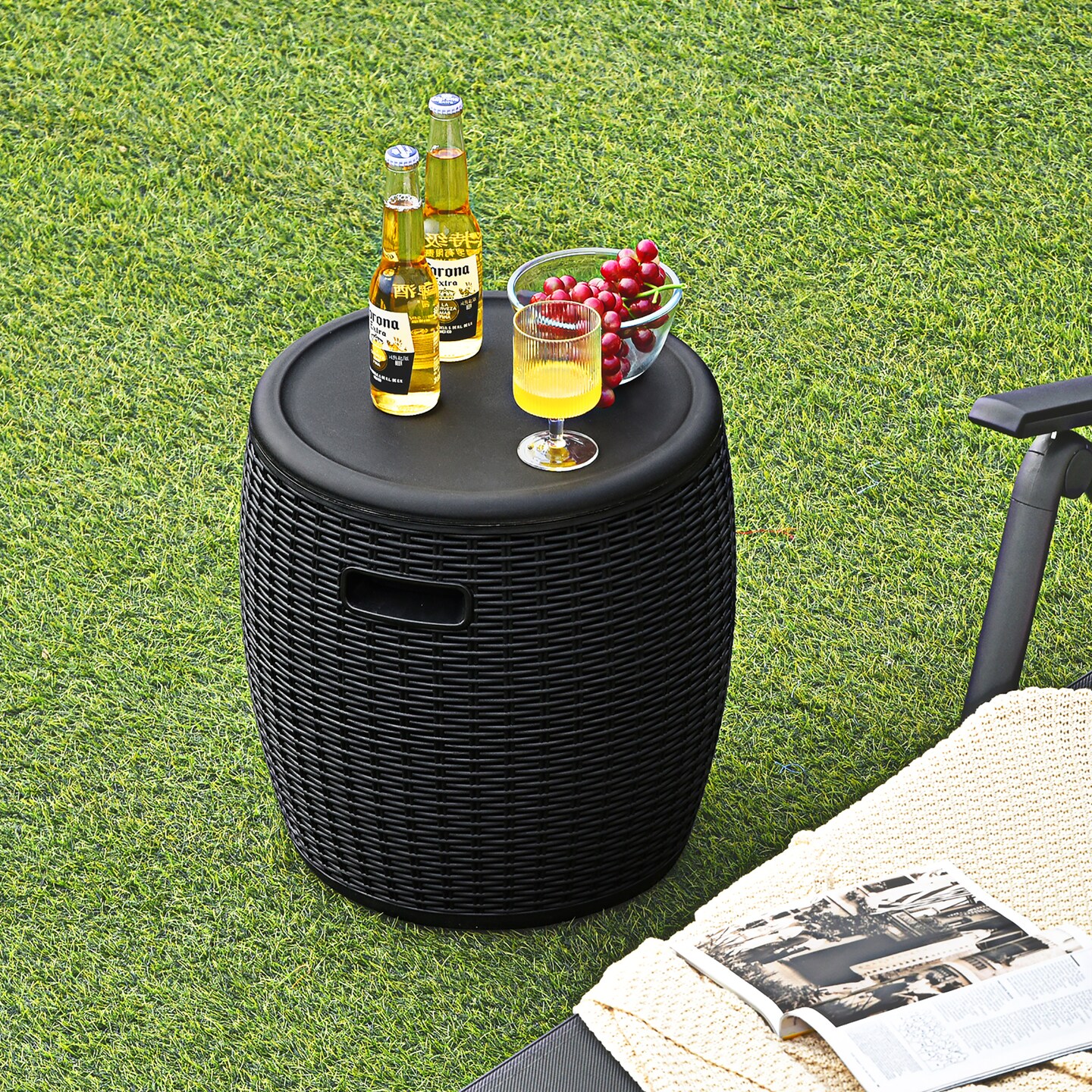 Costway 9.5 Gallon 4-in-1 Patio Rattan Cool Bar Cocktail Table Side Table Brown\Black