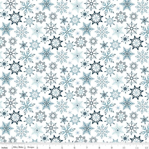 Snowflakes in White (c16365-white) | Winter Magic | Dani Mogstad | Riley Blake