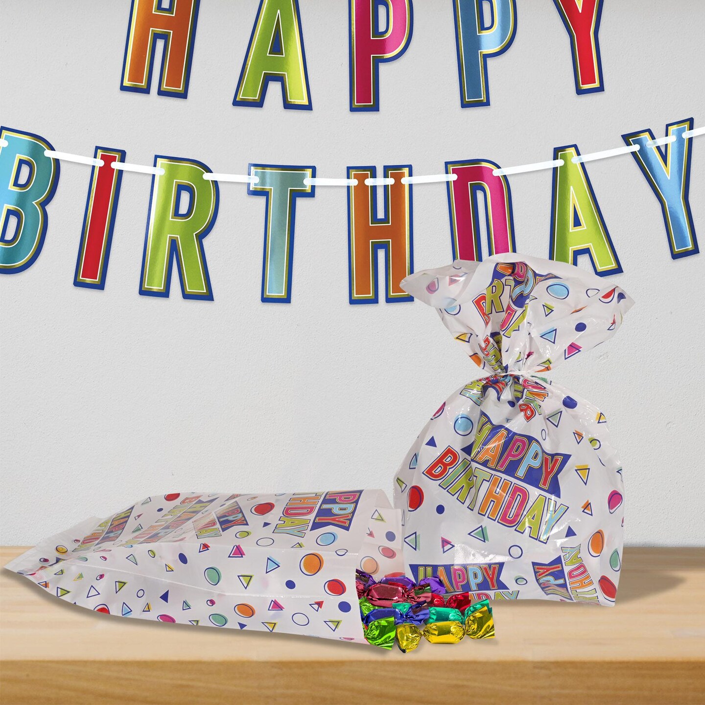 300 Pack Beistle Happy Birthday Party Cello Bags