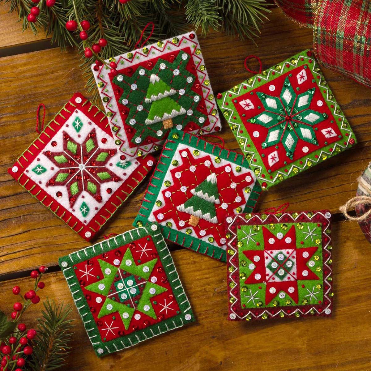 Bucilla  Holiday Quilt Squares Felt &#x26; Sequin Kit
