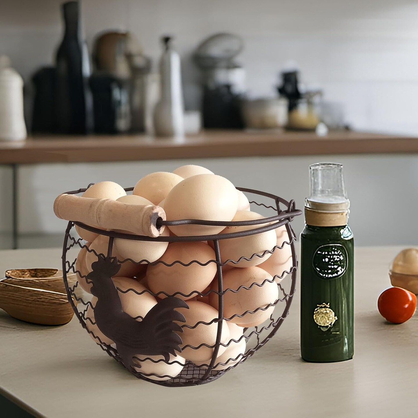 Wire Egg Basket for Gathering Fresh Eggs Collecting Basket With Handle,Rusty Chicken Decorated Small Chicken Egg Basket