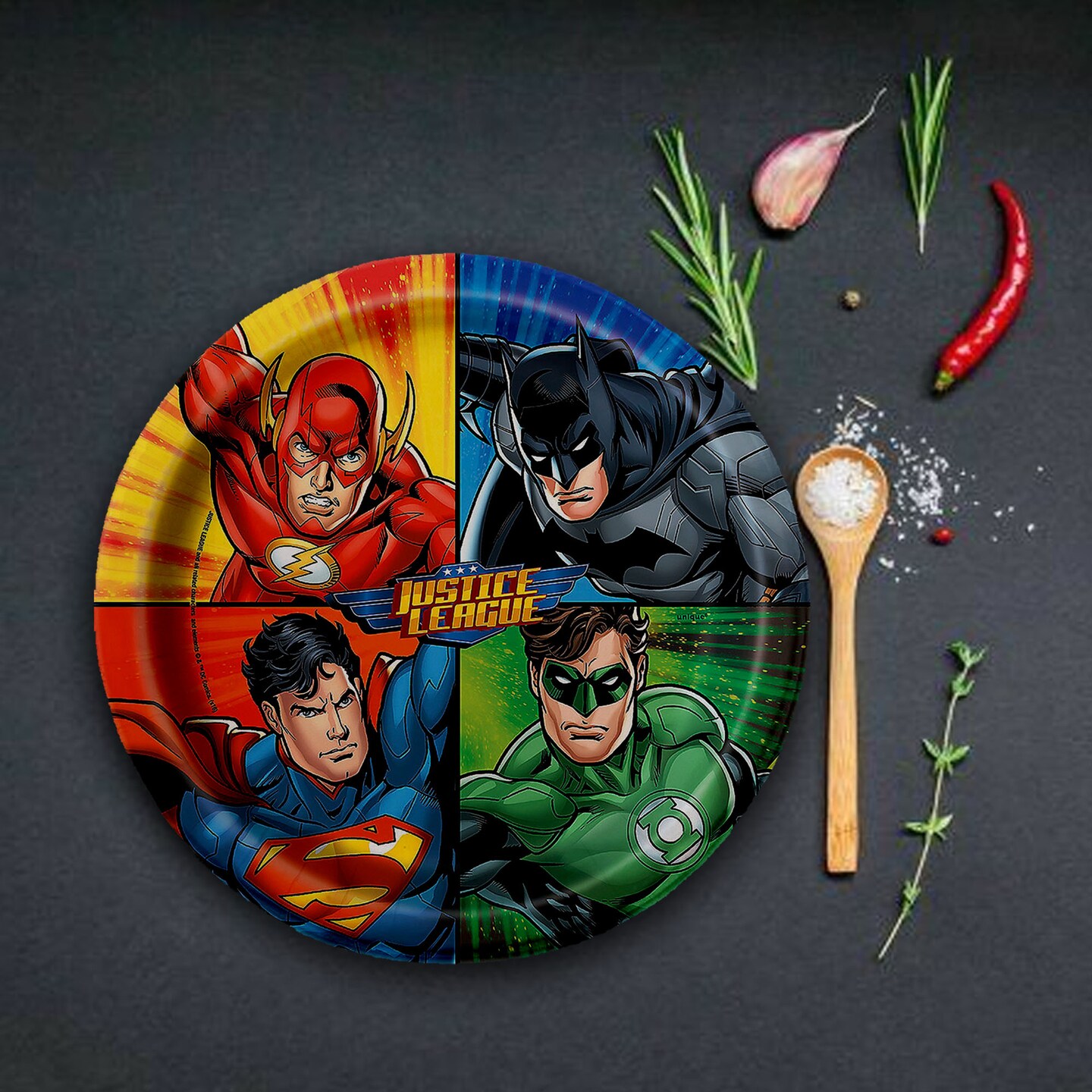 8 Ct. Justice League Superhero Paper Dinner Plates 9" Party Plates for Kids