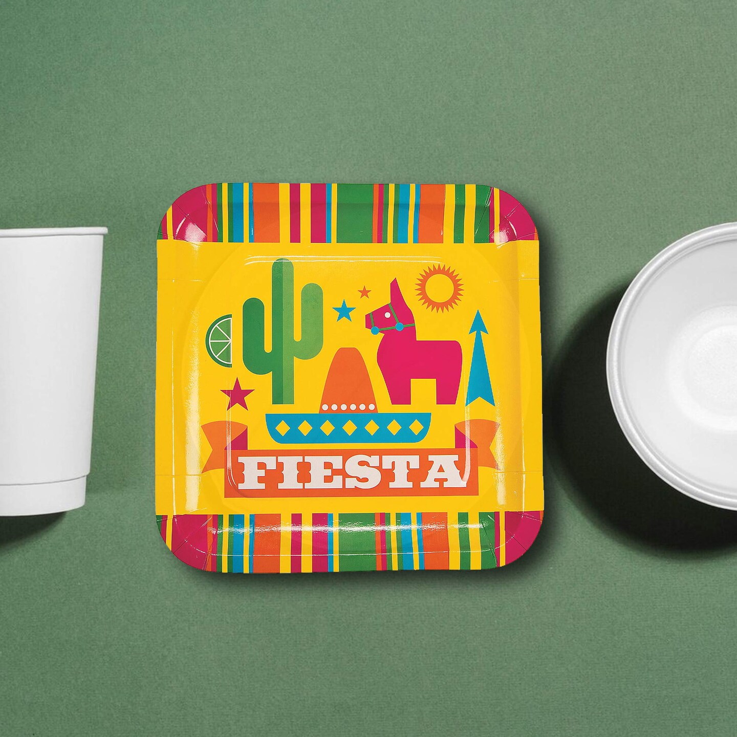 8 Count Sombrero Fiesta Party Paper Dinner Plates 9 Inch for Cinco de Mayo Celebration