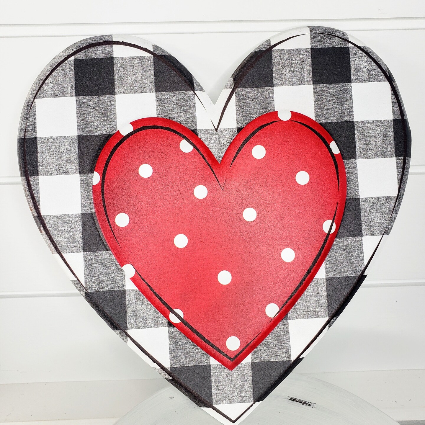 Metal Embossed Check Heart Sign - Black/White/Red, 12&#x22;Hx12&#x22;L-MD0665